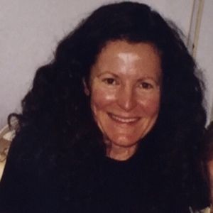 Meet your Posher, Suzanne